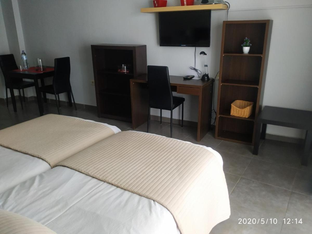 Apartamentos El Patio Los Llanos De Aridane Eksteriør billede