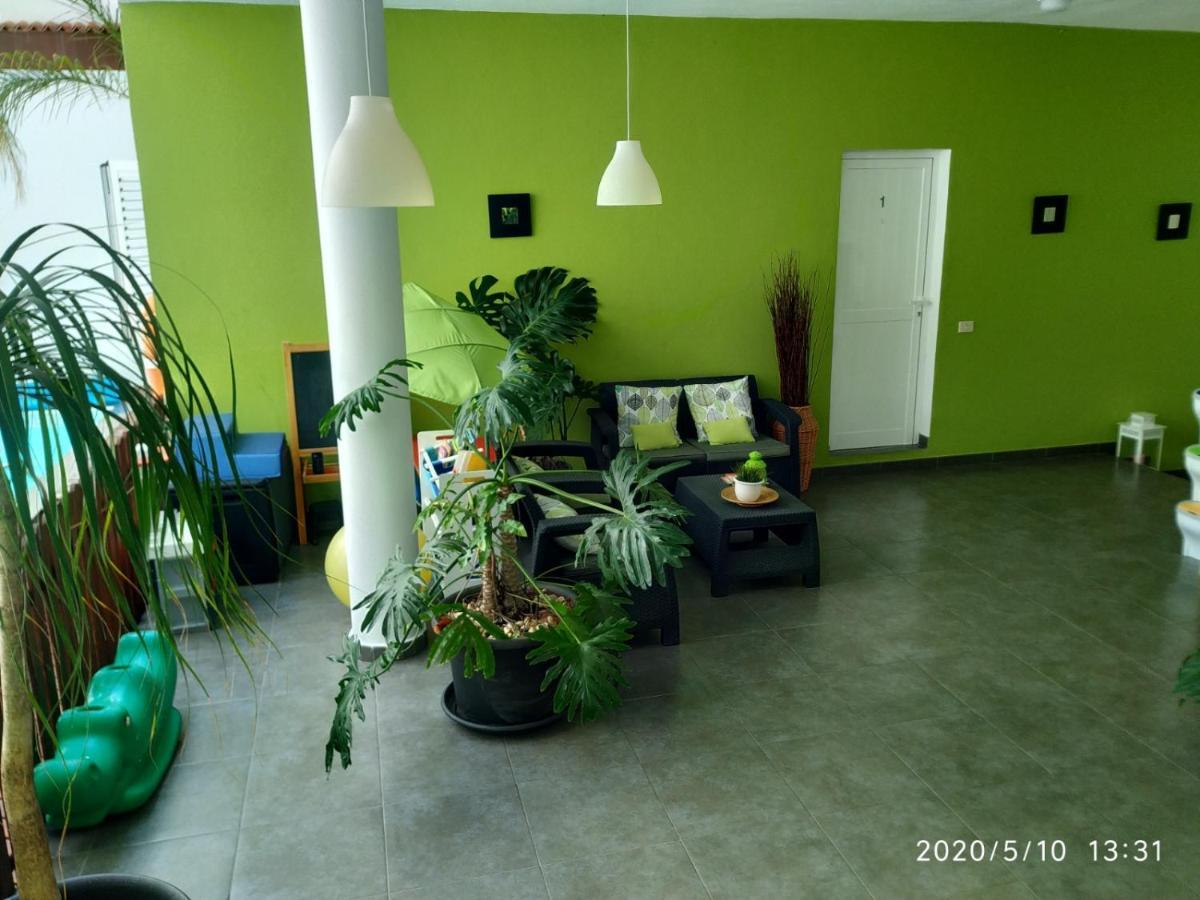 Apartamentos El Patio Los Llanos De Aridane Eksteriør billede